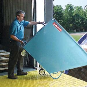 Hand dumping cart